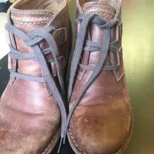 Clark’s size 7.5 Carleta Lyon boots